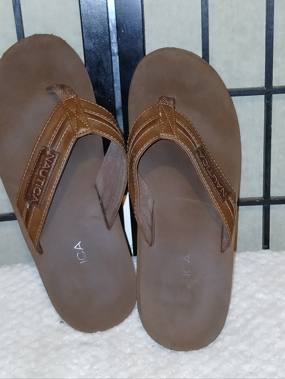 Nautica Brown/Tan Leather Thong Sandals